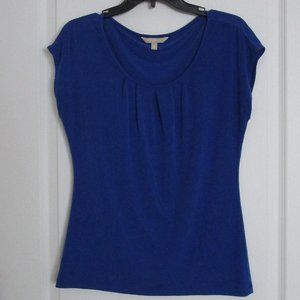 lightweight scoop neck top